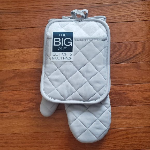 Kohl's Other - New oven mitts